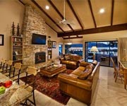 Four Bedroom 3 Bath With Loft - Lakefront Four Bedroom 3 Bath With Loft - Lakefront