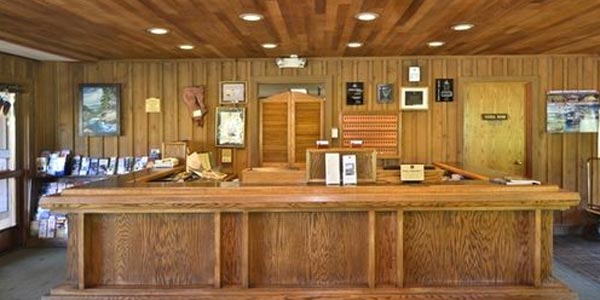 lobby at the Best Western Station House Inn