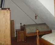 Twin Beds Twin Beds