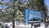 Alpine Inn And Spa Front Entrance