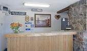 Americas Best Value Inn Hotel Front Desk