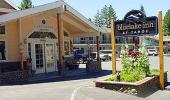 Blue Lake Inn Hotel Exterior