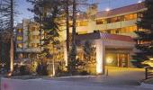 Tahoe Seasons Resort Hotel Front Entrance