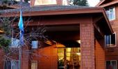 Truckee Donner Lodge Hotel Front Entrance