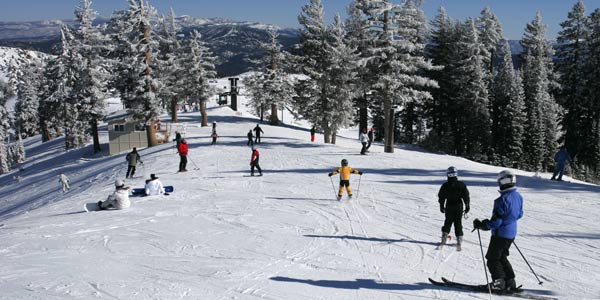 Go skiing in Lake Tahoe CA Go skiing in Lake Tahoe CA